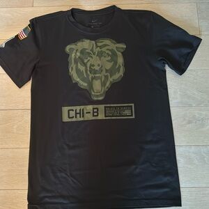 Men’s Chicago Bears tshirt, small